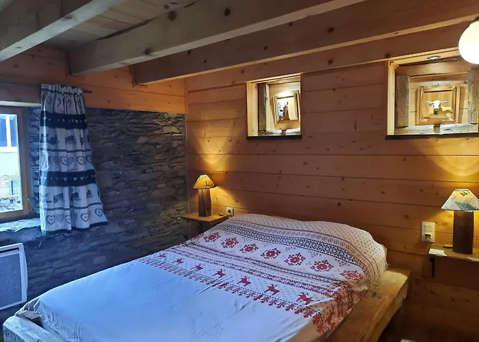 Les Granges De La Fontaine * Antignac